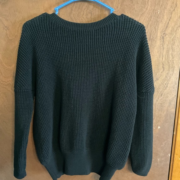 Knit Sweater🔴 - Picture 3 of 4